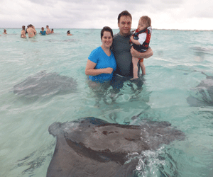 family-grand-cayman-stingray_300x250